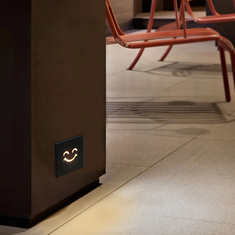 Садовые наружные водонепроницаемые Настенные светильники на солнечной батарее, Уличные светодиодные садовые фонари на солнечной батарее