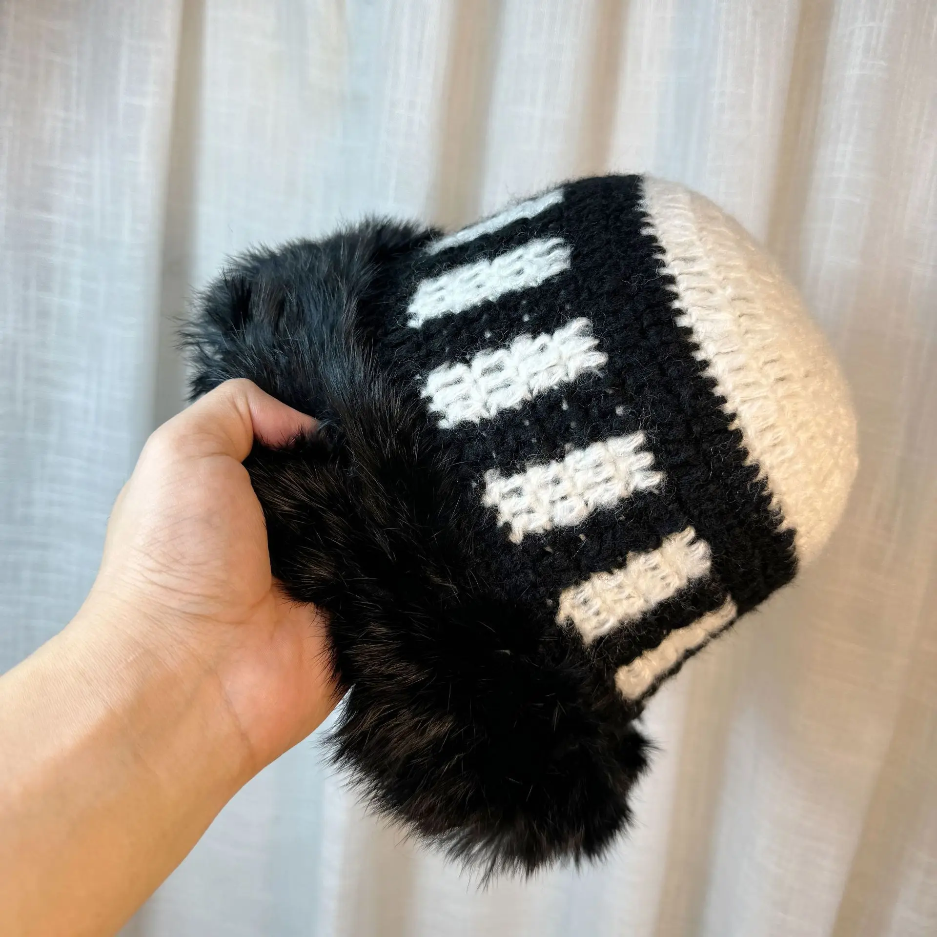 Designer Female Winter Warm Knitted Hat with Cute Rabbit Fur Colorful Beanie for Women Fluffy Outdoor Hat for Beach Wear