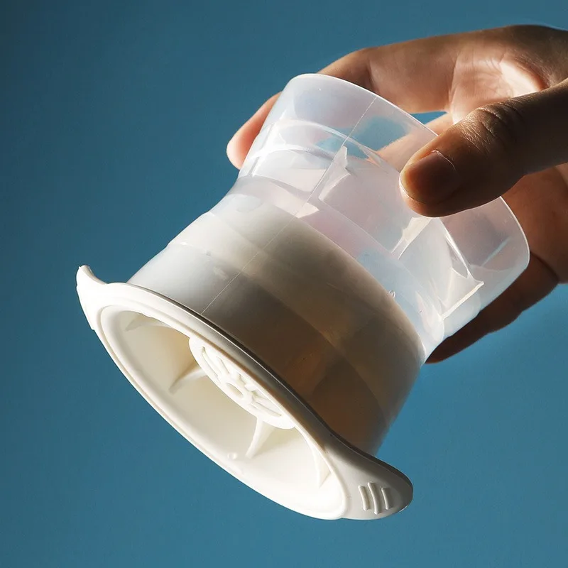 Large Capacity PP Material Ice Cube Tray Food and Wine Safe Latest Design Frozen Ice Ball Maker with Printed Logo Box Packed