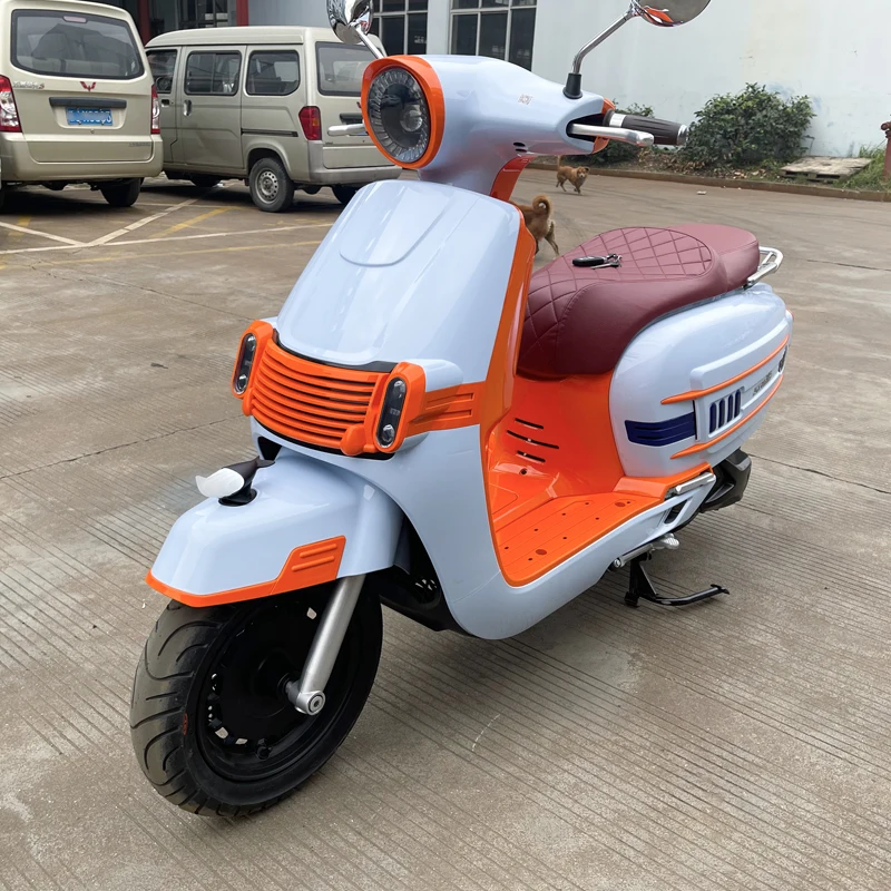 Factory Direct Fuel Tank Capacity 5 Liters 80km_h High Speed Cheap Scooter Gasoline 110cc Motorcycle