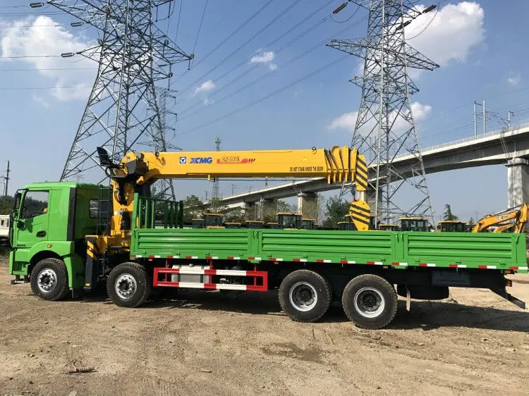 XCM-G 30 ton 33 ton GGSQS300-4 telescopic boom Truck Mounted Crane