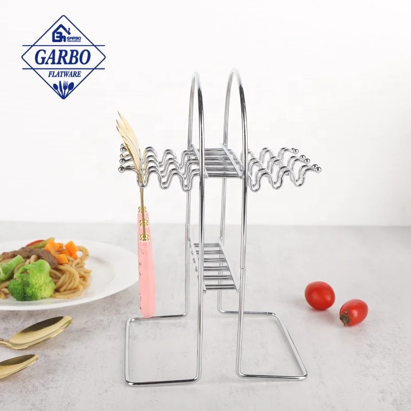 8pcs Goldenware Set Exquisite Ceramic handle Stainless Steel Flatware Set Serve for 8 Pink Ceramic Cup Holder Metal Tea Spoon