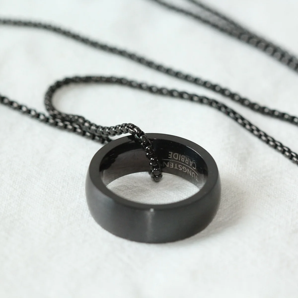 Fashionable Man Necessary Jewelry Accessories Prime Simple Ring Pendant Necklace Black Gun Plated Rings Pearl Chain Wholesale