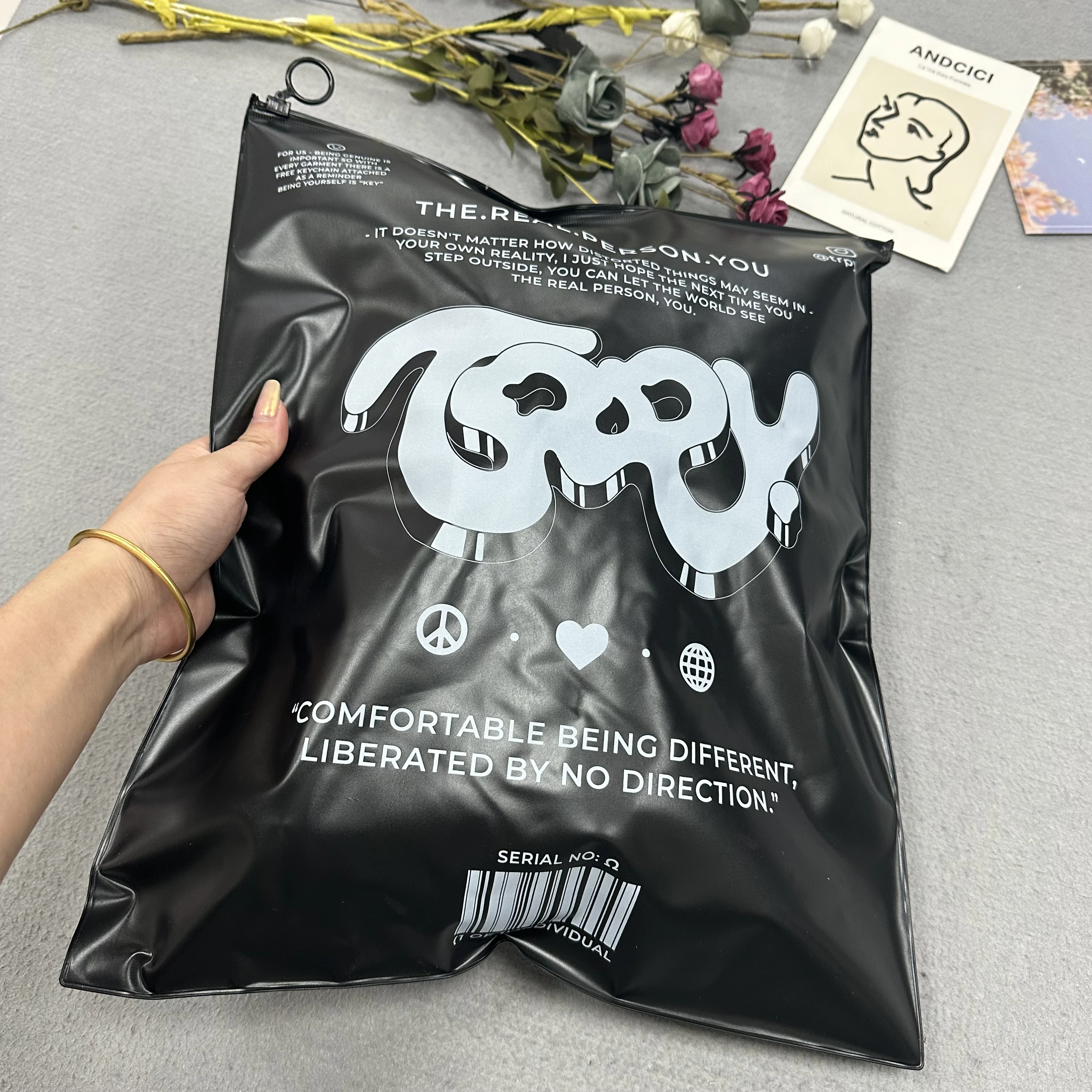 clothing packaging Frosted Zip Lock Plastic zipper bag with logo