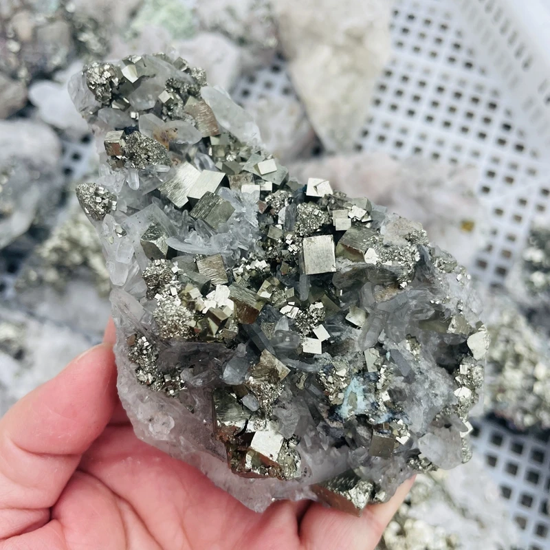 High Quality Natural Stone Healing Chalcopyrite and Crystal Quartz Cluster Mineral Specimen for Decoration