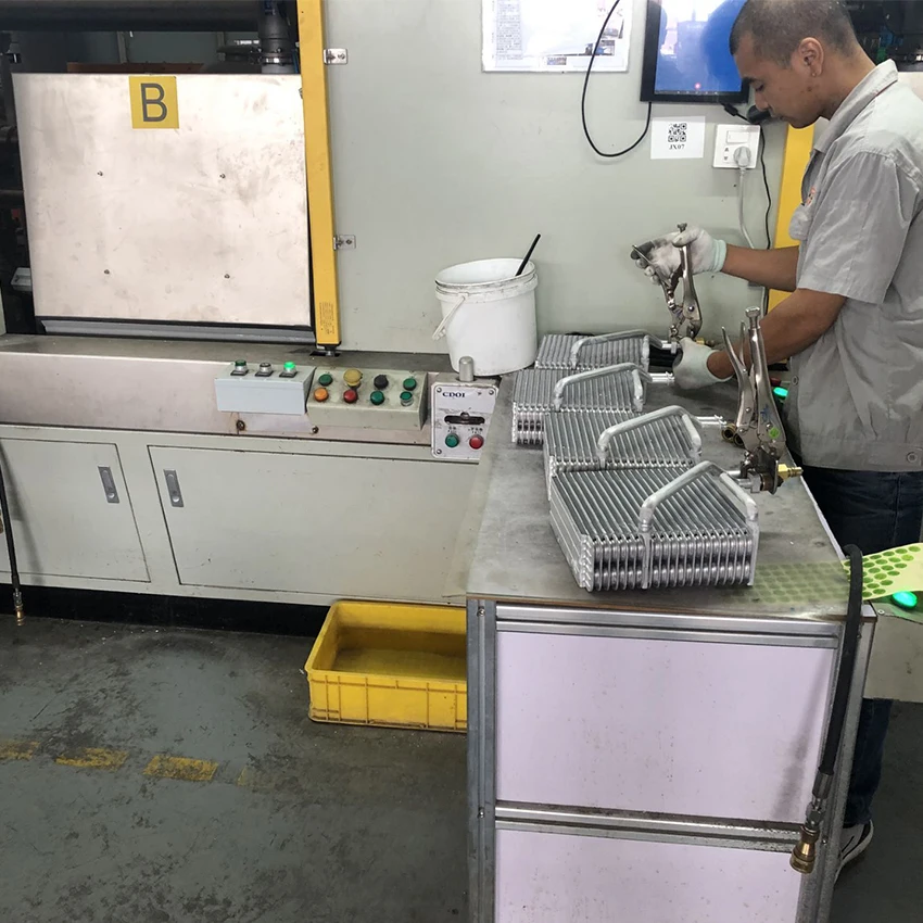  Новый дизайн испарителя A/c с OEM noDS665015 68267079AA 68079481AA