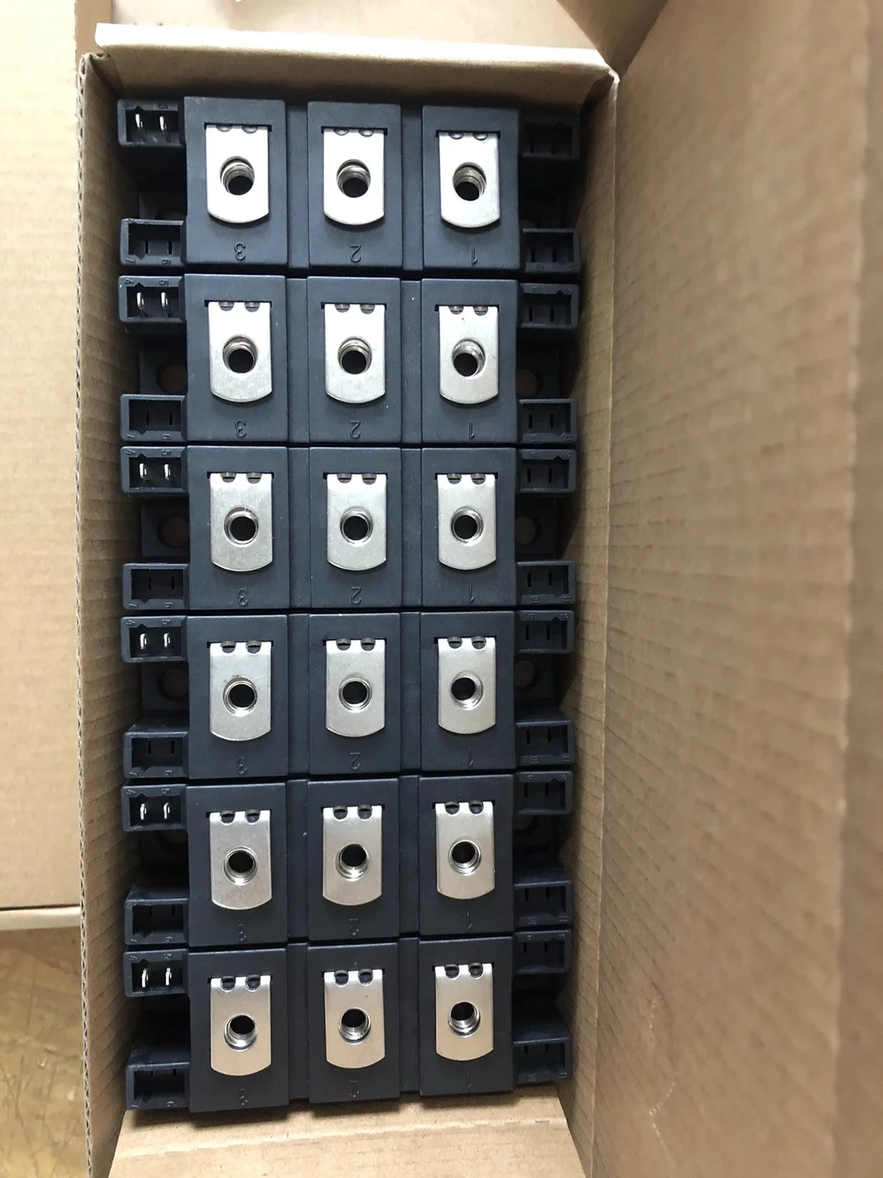 MCD200-12io1 MCD200-12IO1 new original Discrete Semiconductor Modules Bipolar Module Thyristor