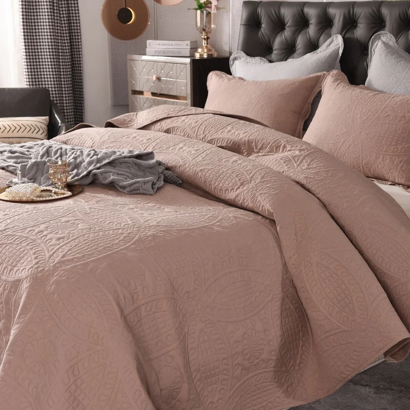 patchwork design king size quilt/duvet cover set with polyester fabric bedsheet 120gsm filling untra-sonic bedspread