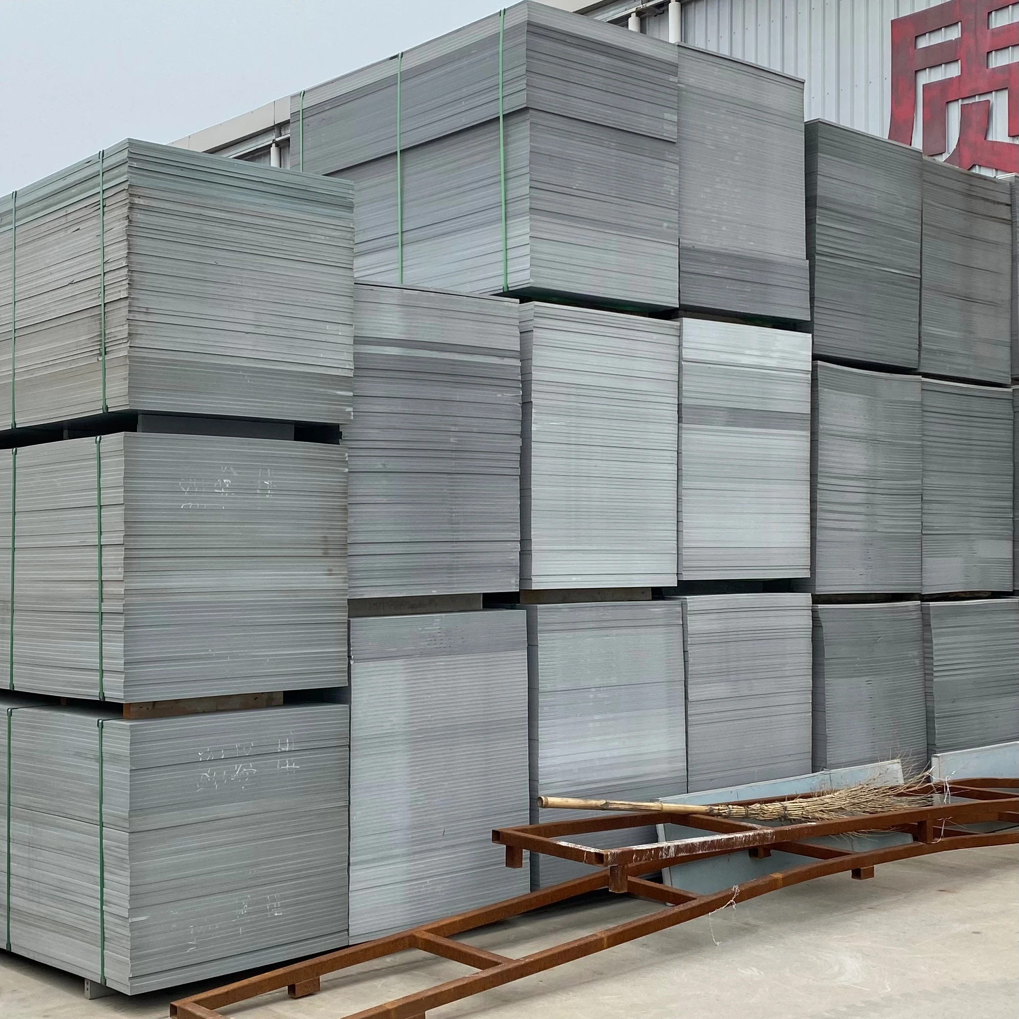 Plastic h20 beam Prefab concrete forms concrete slab formwork shuttering system scaffolding concrete form boards formwork slab