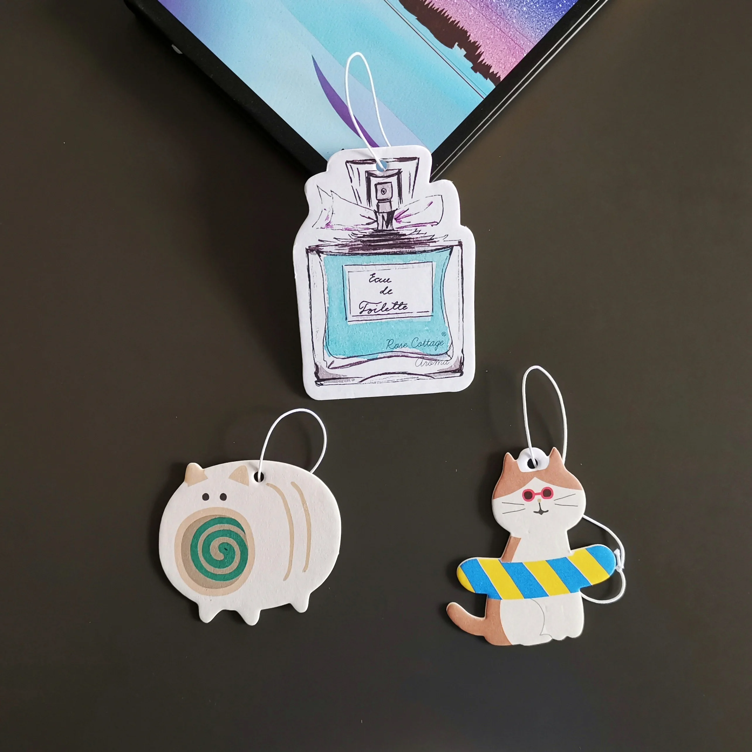 customize design designer air freshener wholesale air freshener aroma car perfume,luxury best quality  hanging paper car air