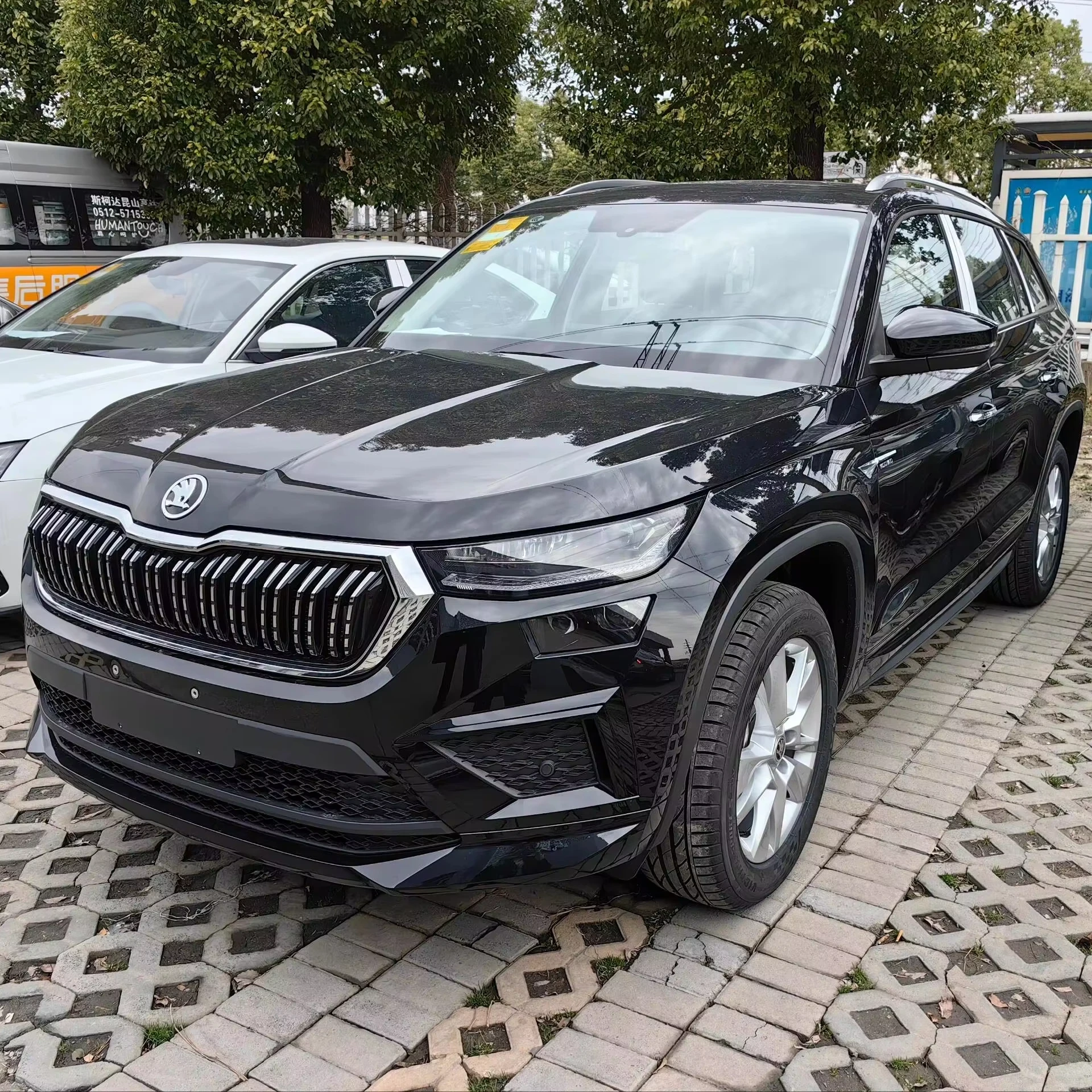 2024 в наличии Skoda Kodiaq Gt 2 0 t 4wd высокопроизводительный бензиновый 5-местный Средний внедорожник с низким расходом топлива новые автомобили