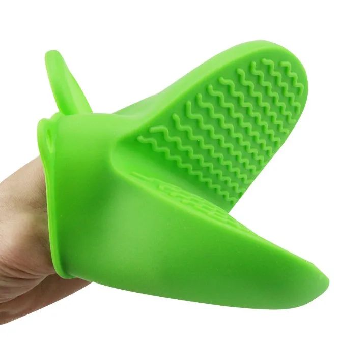 Protect your hands from burns heat resistant silicone kitchen gloves silicone glove