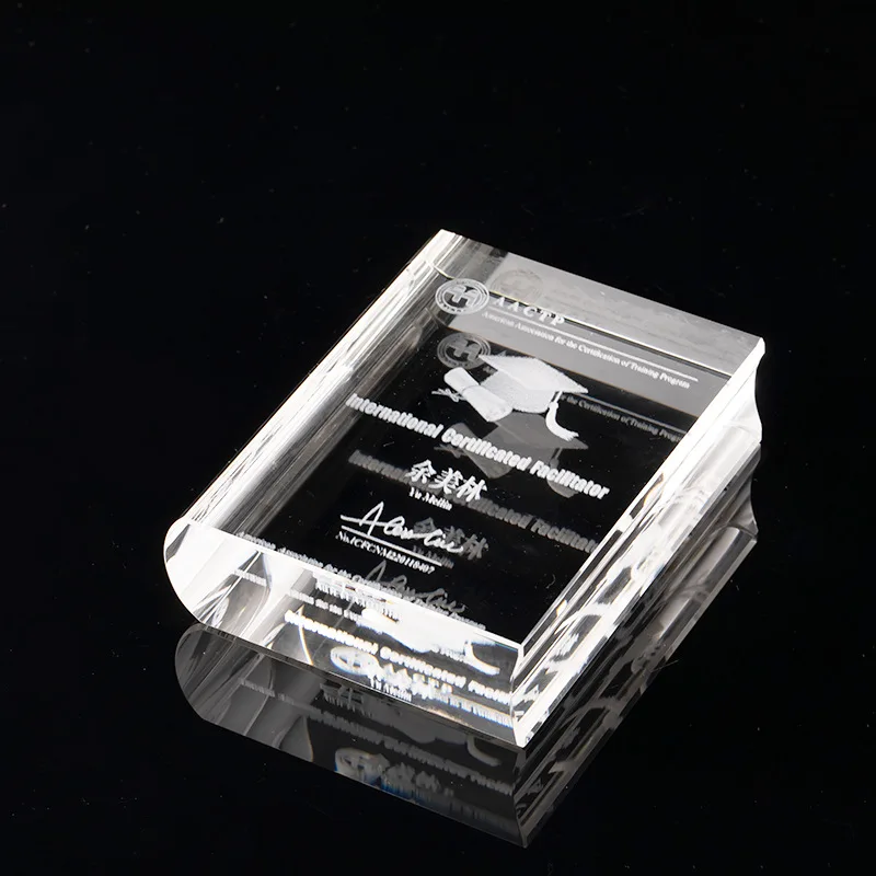Hot sale islamic wedding gift romantic decor crystal books blank k9 crystal islamic quran book trophy for muslim souvenir gift