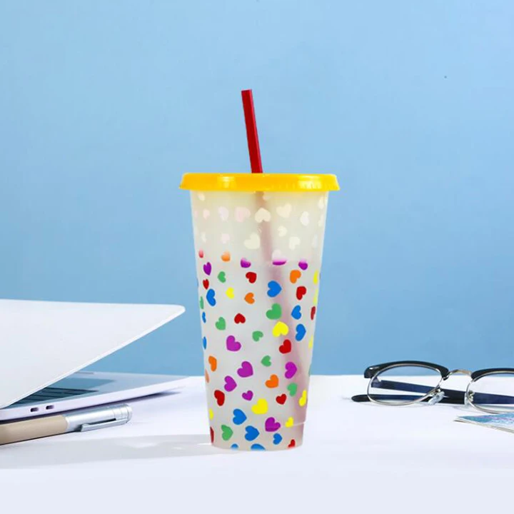 P010 color changing tumbler with straw heart color changing plastic cup that changes color