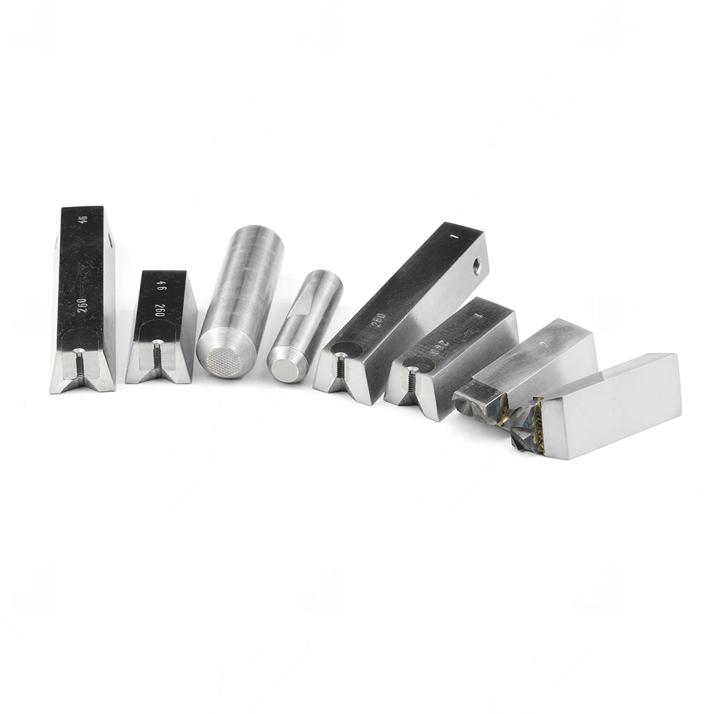 Cemented carbide wire nail cutting tools for producing wire nails