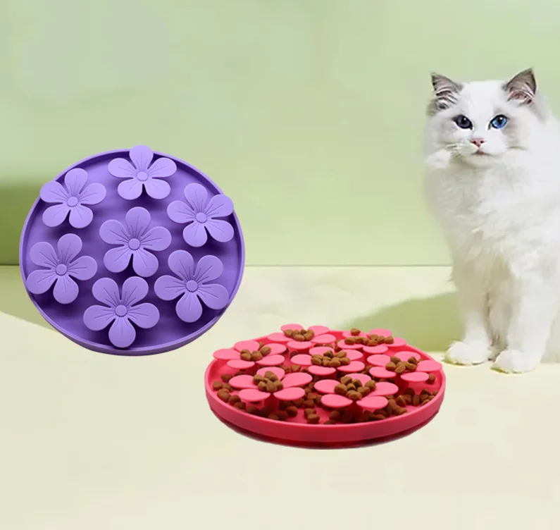 Nonslip Pet Toy Bowl Cat Slow Feeder Food Grade Silicone Lick Dog feed Mat dogness snuffle toys