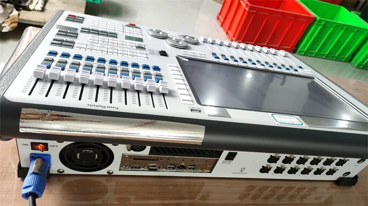 Stage Light Controller DMX 512 Lighting Consoles Tiger Touch 2