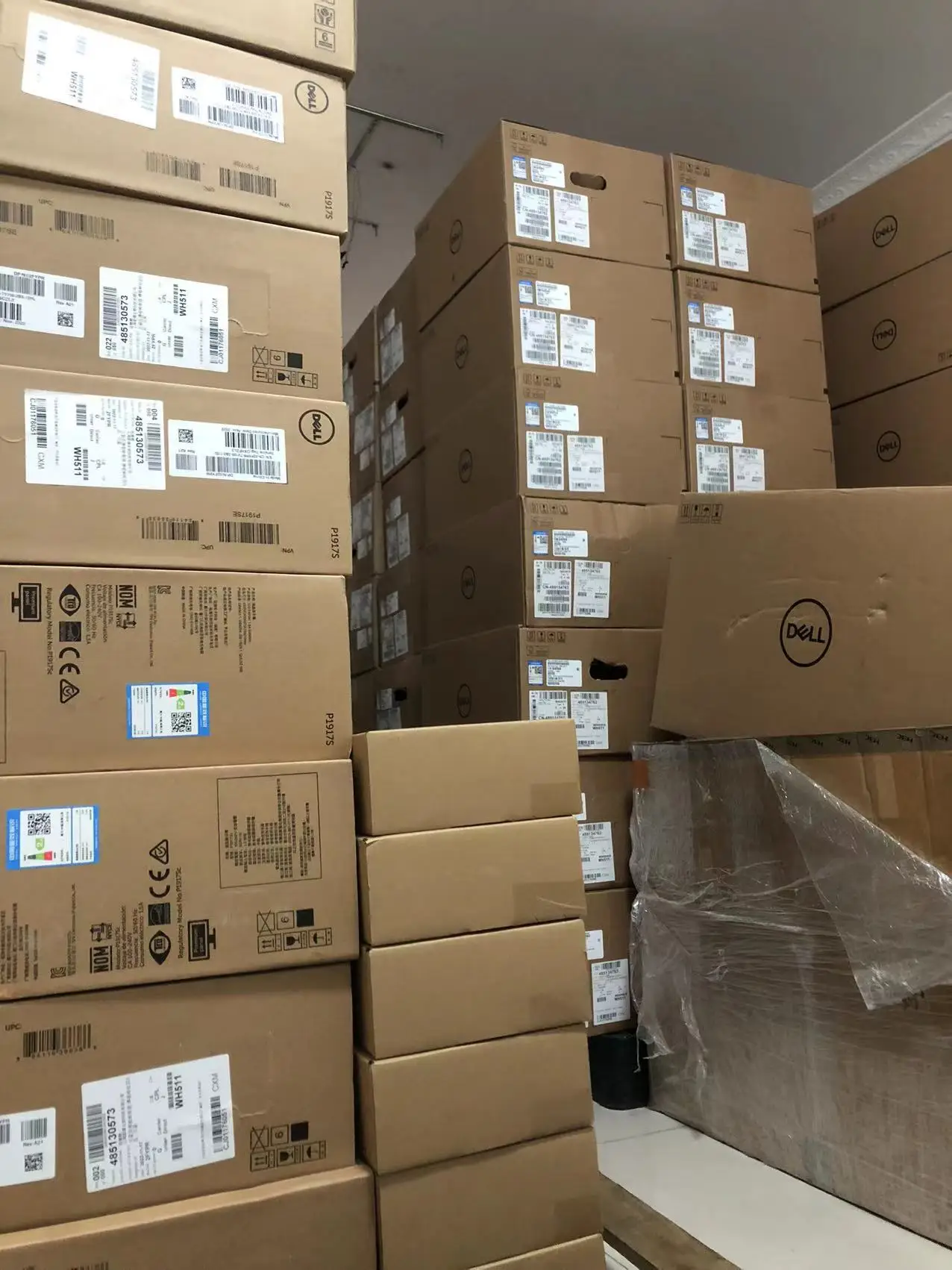 Original New RS3P4MF088F 16 ports (4 external SFF-8644) PCIe 4.0 x8 SAS/SATA storage adapter