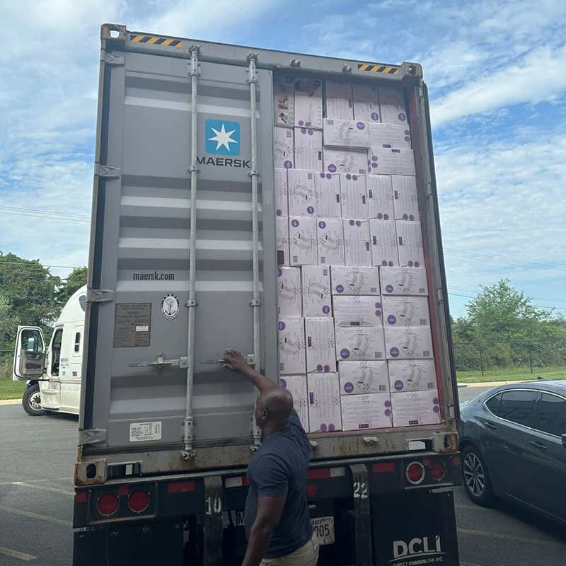 Water Wet Wipes in Stock Free Sample China Disposable Small Packing Spunlace Pure High Quality Baby Wet Wipes