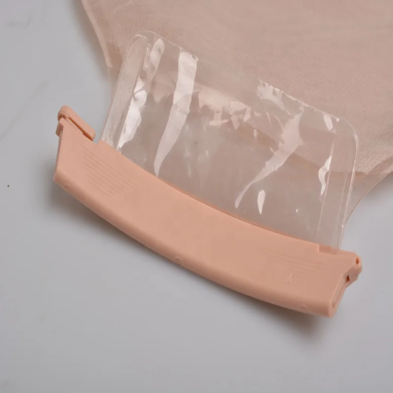 Non Woven Material Two Piece Clamp Drainable Pouch Colostomy bag Machine
