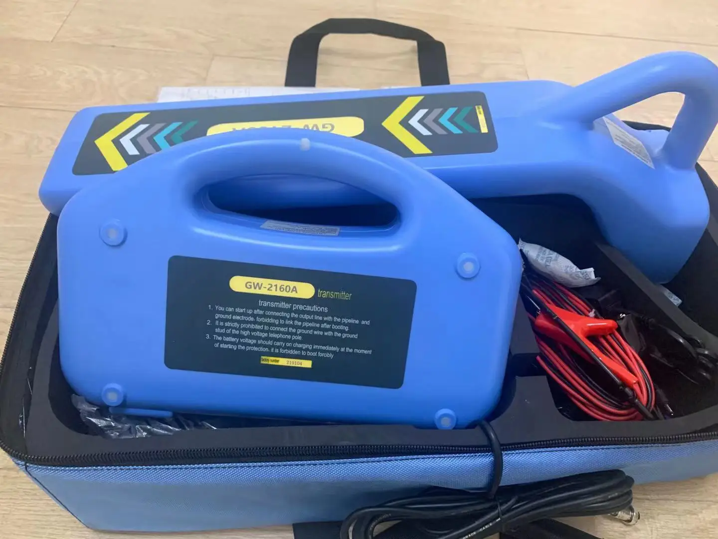 GW-2160A Pipe And Cable Locator Underground Portable Pipe Detector Line Fault Locator Made in china.