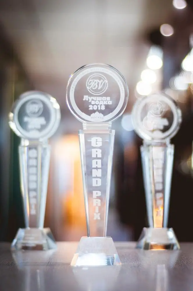 RUSSIAN SILVER Premial Natural 1000 ml Vodka