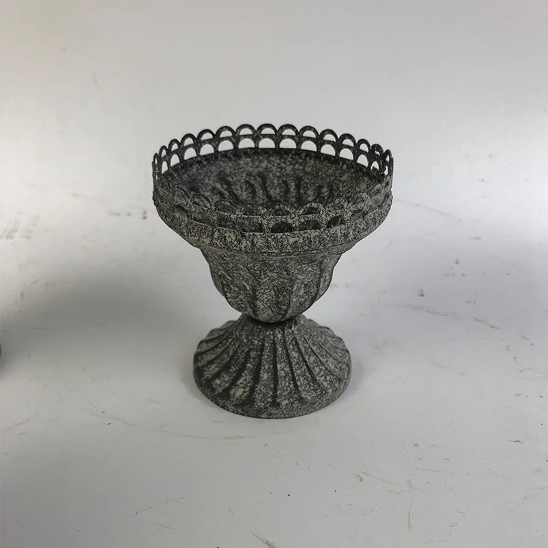 Antique Rustic High Quality Decoration Flower Pot Urn Mini Metal Flower Pot For Home Garden Decor