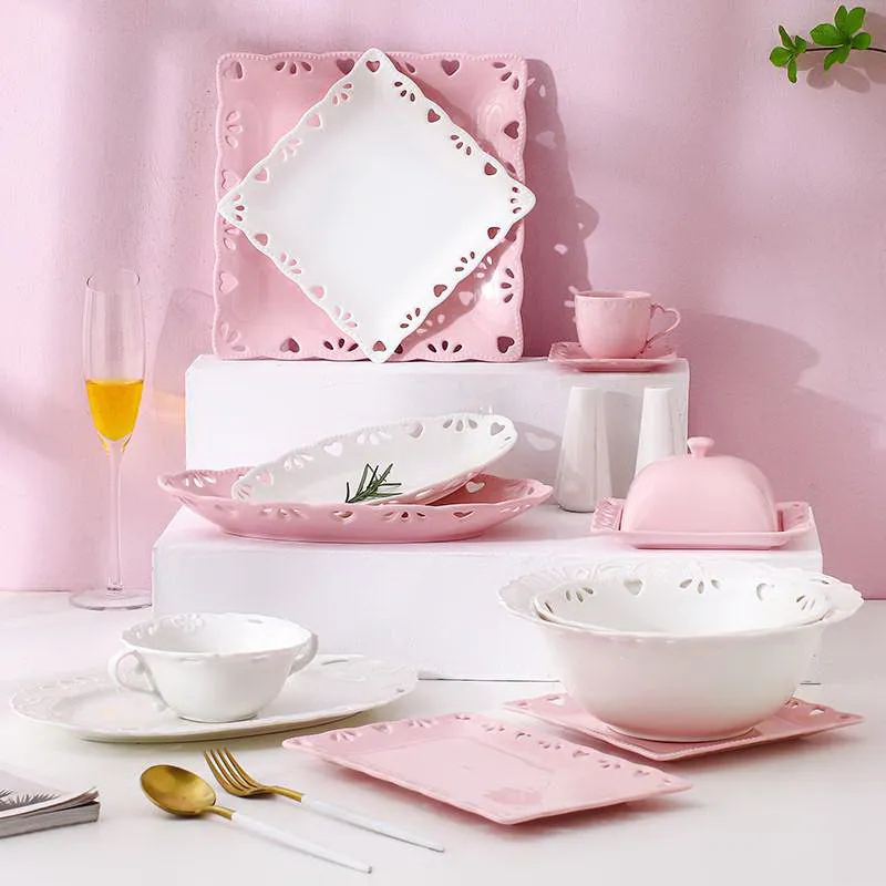 Hot Sale Factory Direct Classic French Hollow-out Dinner Set Ceramic Wedding Dinner Sets Square Pink Porcelain Plates Sets