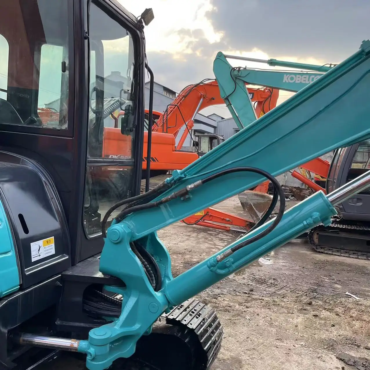 High Quality Mini Excavator Used Kobelco SK30 Excavator 3 ton SK30SR SK35 SK35SR with Good Condition