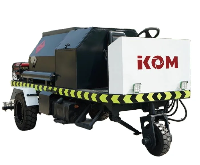 IKOM Bitumen distributor trailer truck for sale
