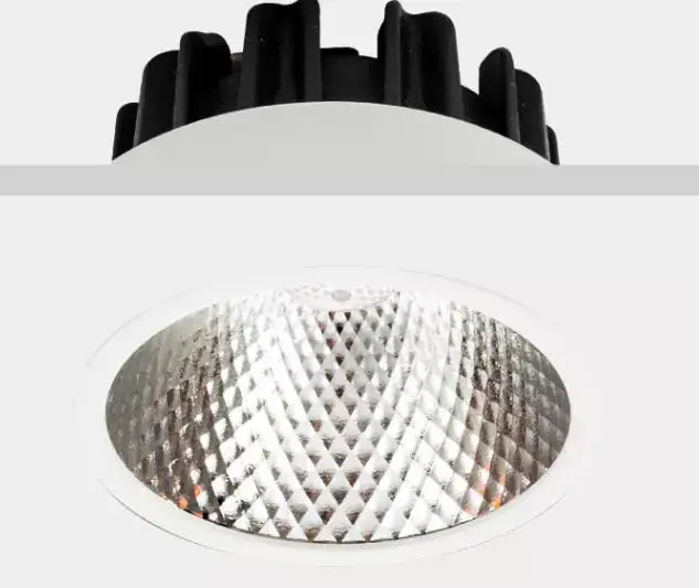 Customized professional good price of dimmable white decoration mini small indoor led spot light