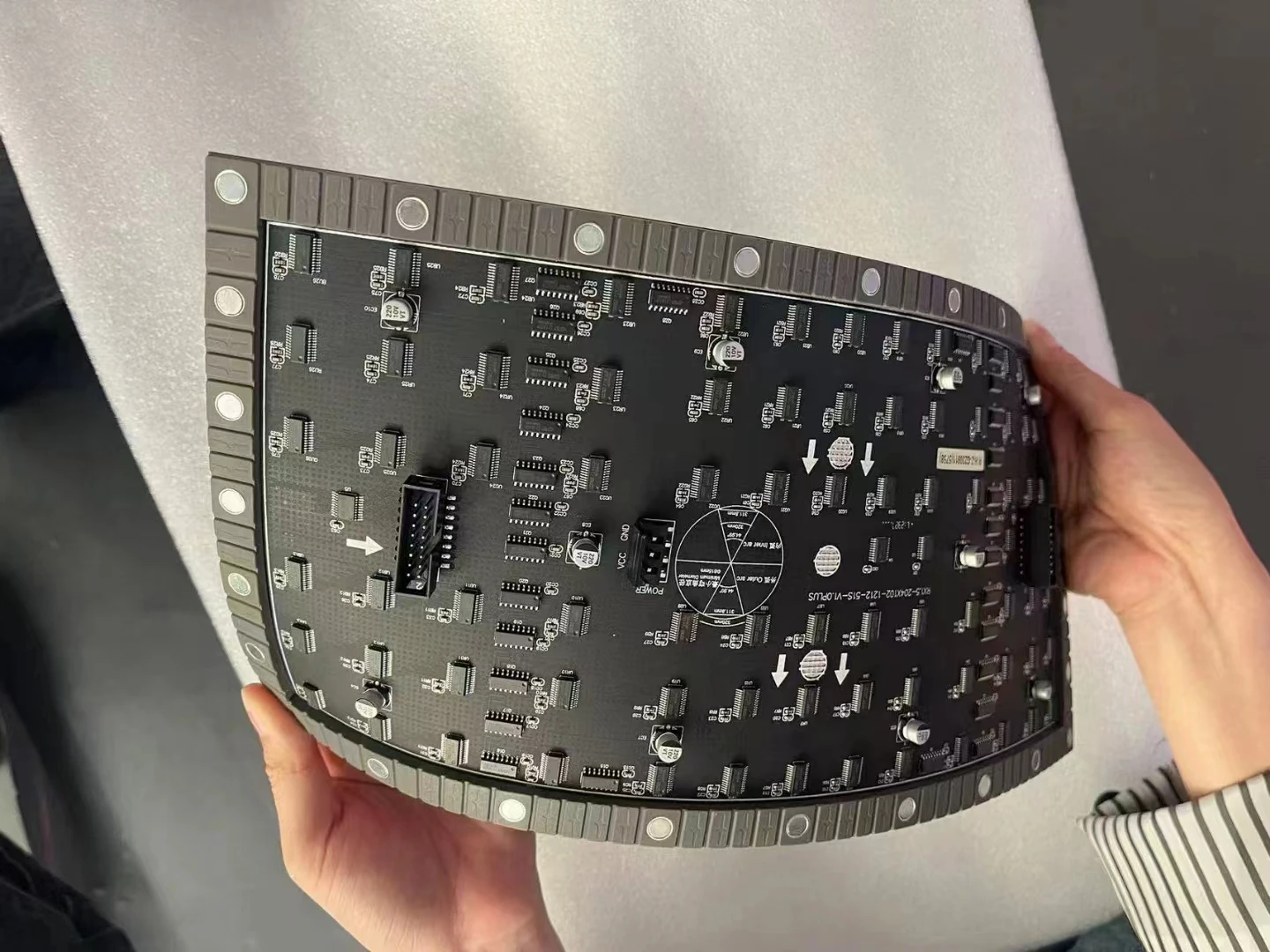 P3.076 soft led panel electronic advertising signs digital display wall led screen display panel