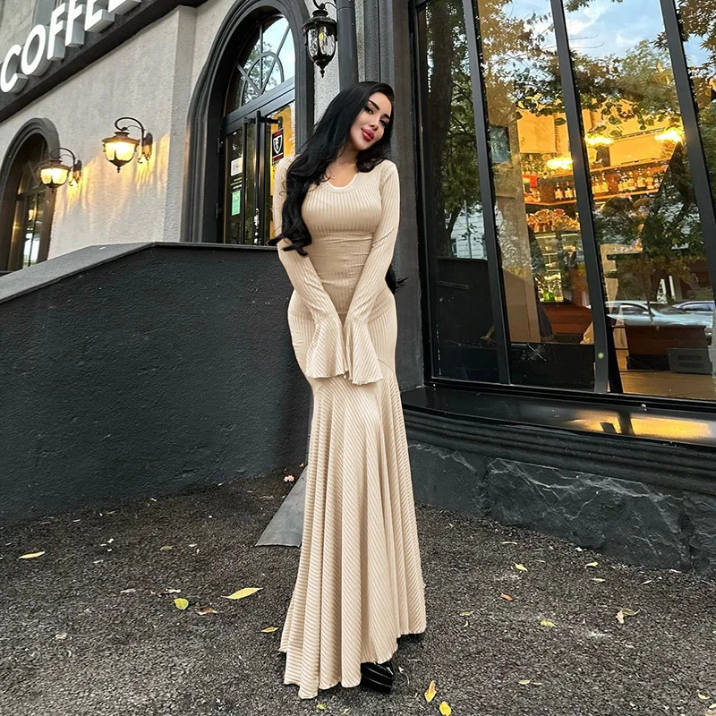 2024 Autumn and winter new round neck waist cinched trumpet dress temperament fish tail solid color long skirt