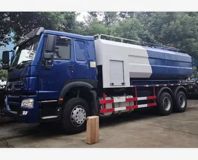 high-pressure sewer flushing vehicle