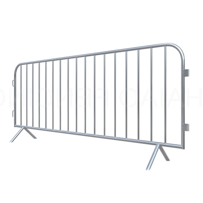 Flat feet galvanized crowd control barrier
