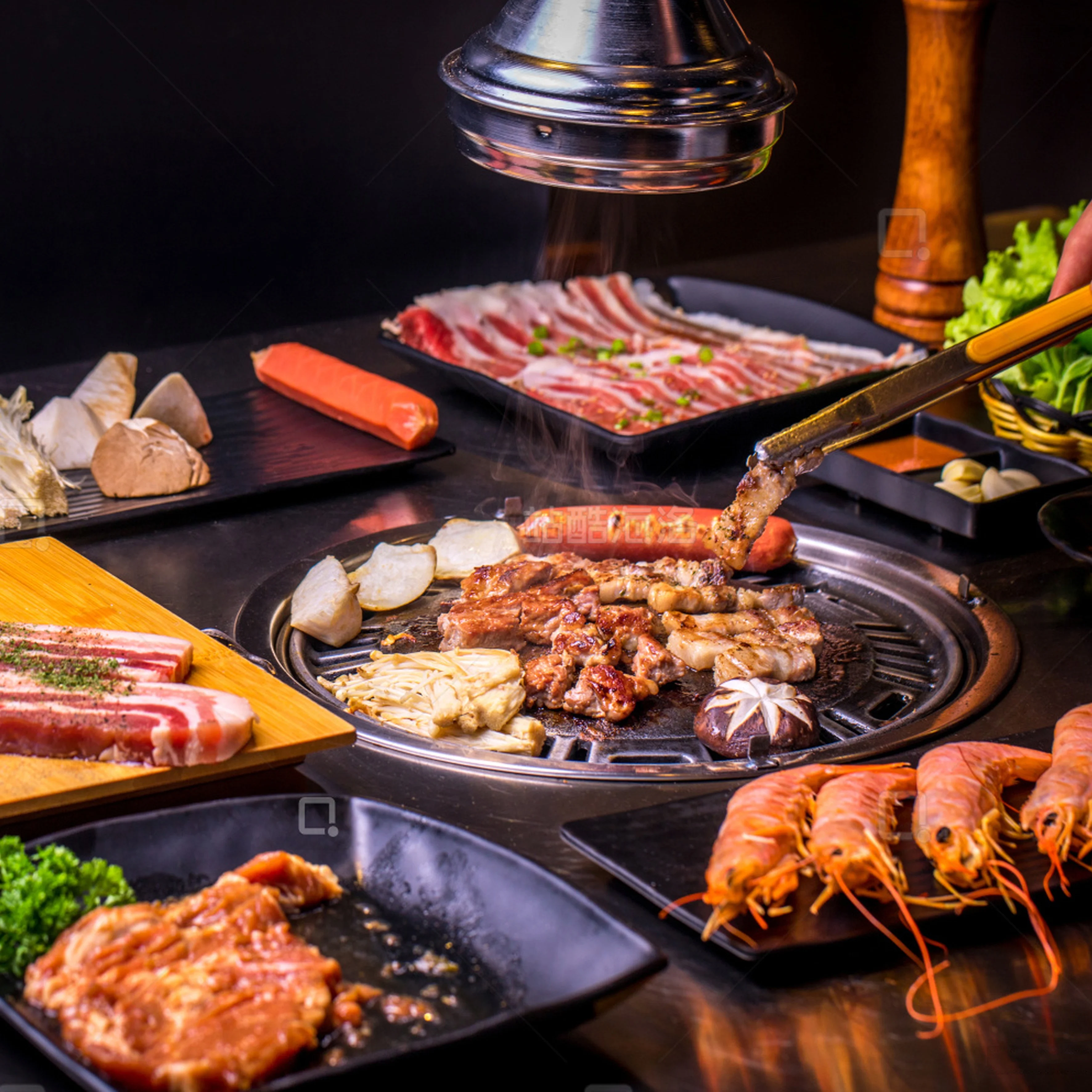 Round BBQ Table Korean Exhaust Fans Electric Infrared Grill For Restaurant