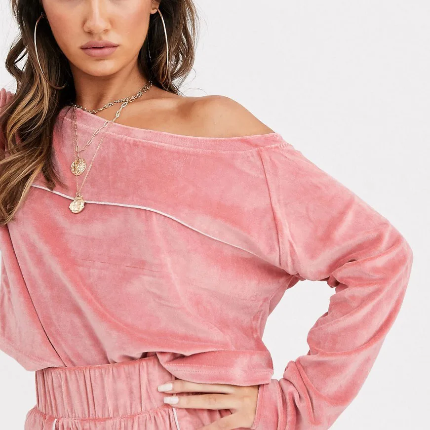 Wholesale Women Velour  Lounge Off Shoulder Cropped Sweatshirt Jogger Pants Two Piece Set Tracksuit