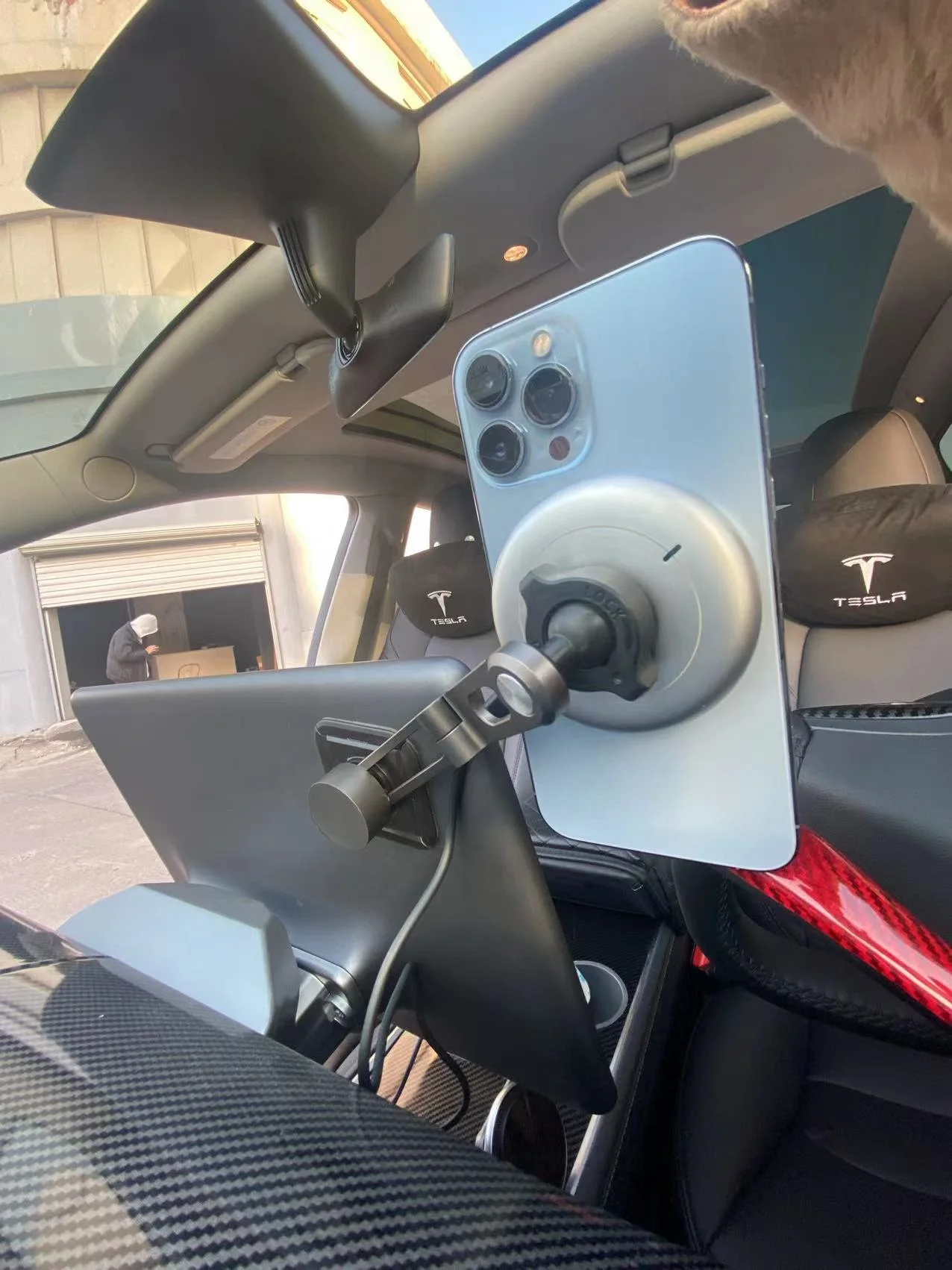 2023 автомобильные аксессуары magsafe держатель телефона Быстрая зарядка для Tesla