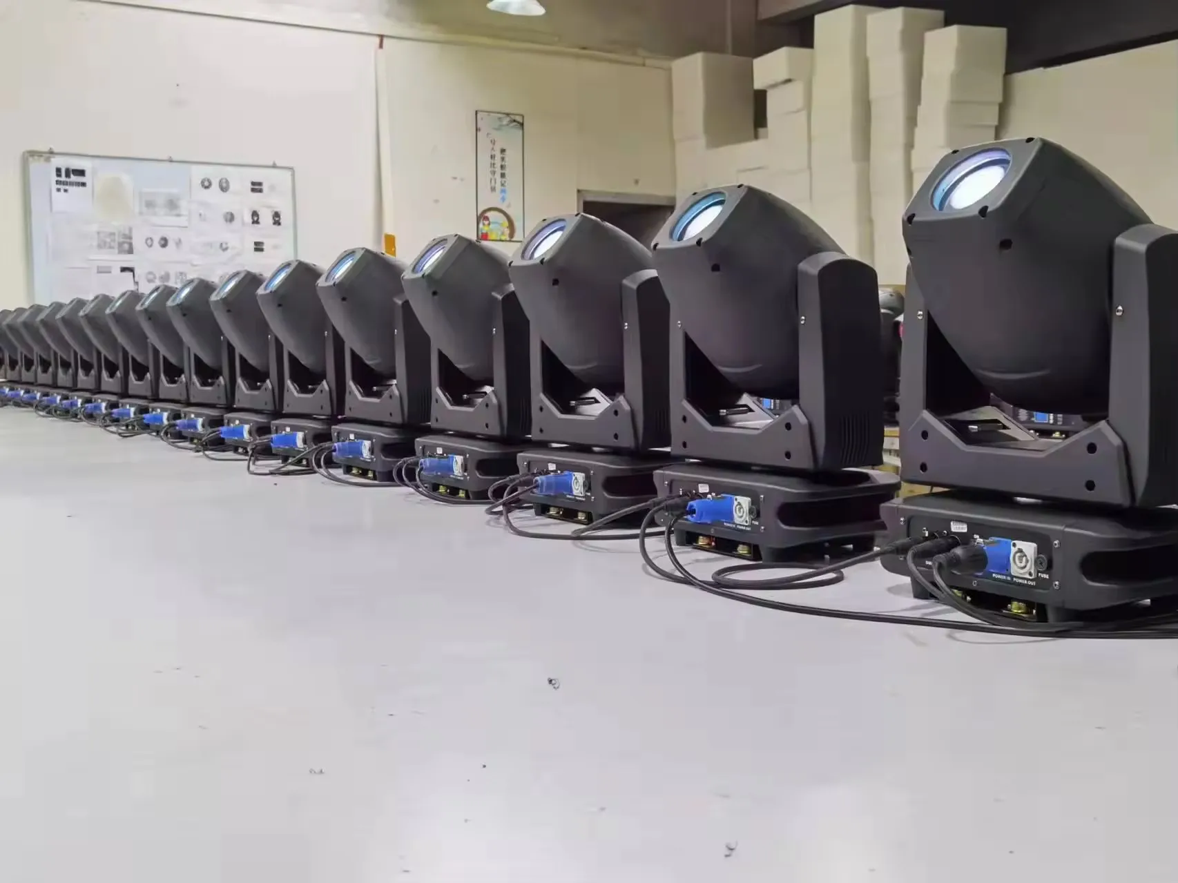 Sharpy Led 230W Light Source Mini 3 In 1 Zoom Beam Spot Moving Head  Light for Disco Party Club Bar dj Show Stage Lighting