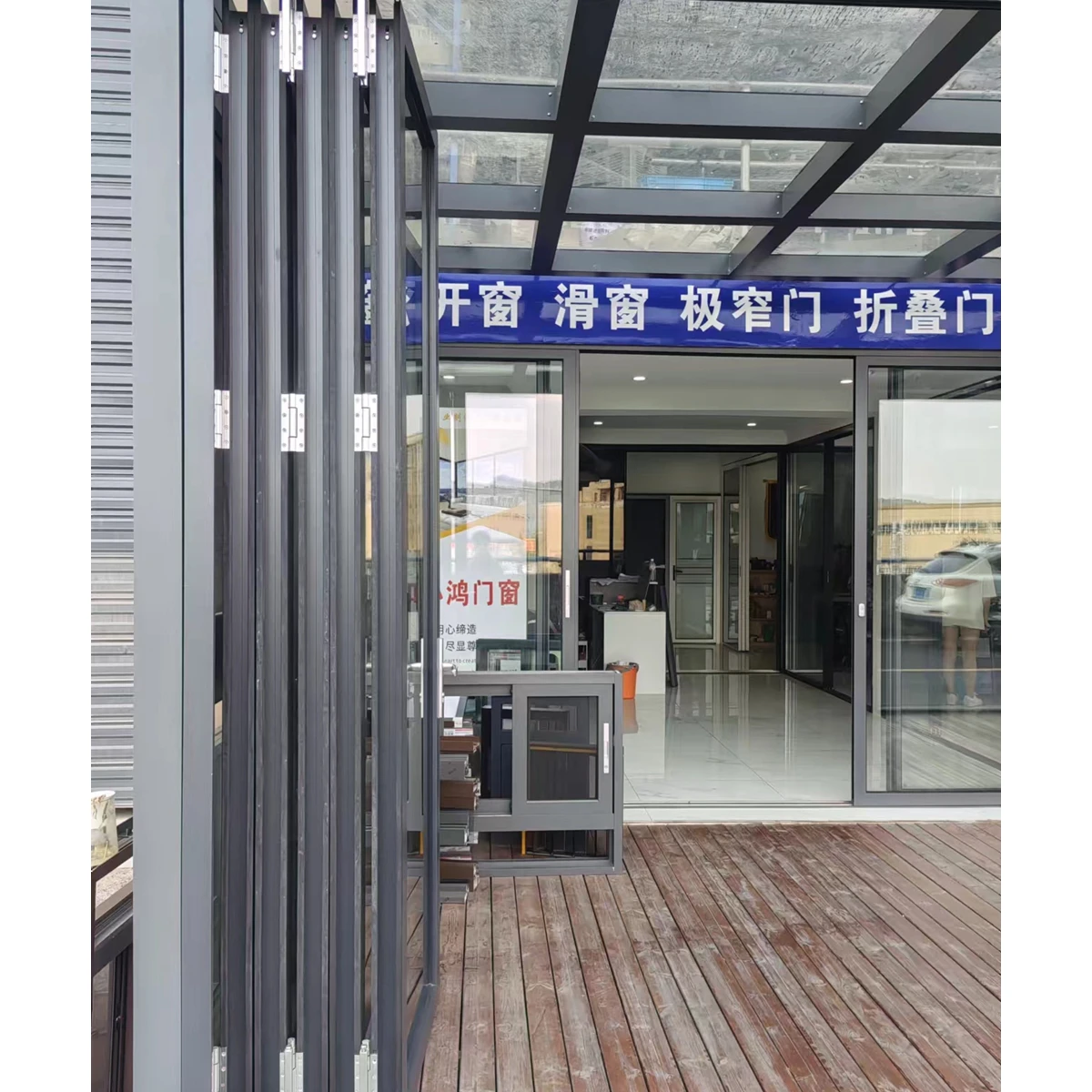 Factory Direct Sale Premium Folding Doors With Energy Efficiency Features For Eco-Friendly Homes