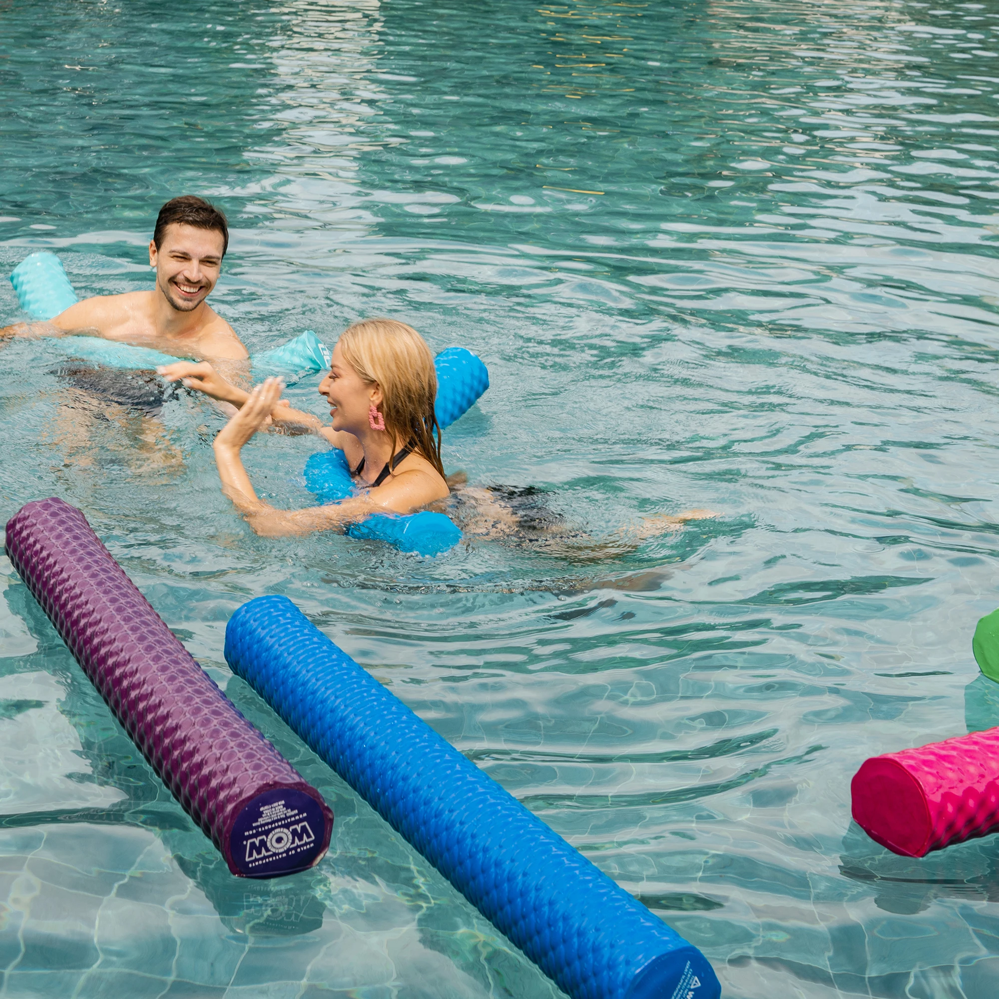 HongWo Swimming Pool Aquatic Entertainment Float Noodles for Pool Party