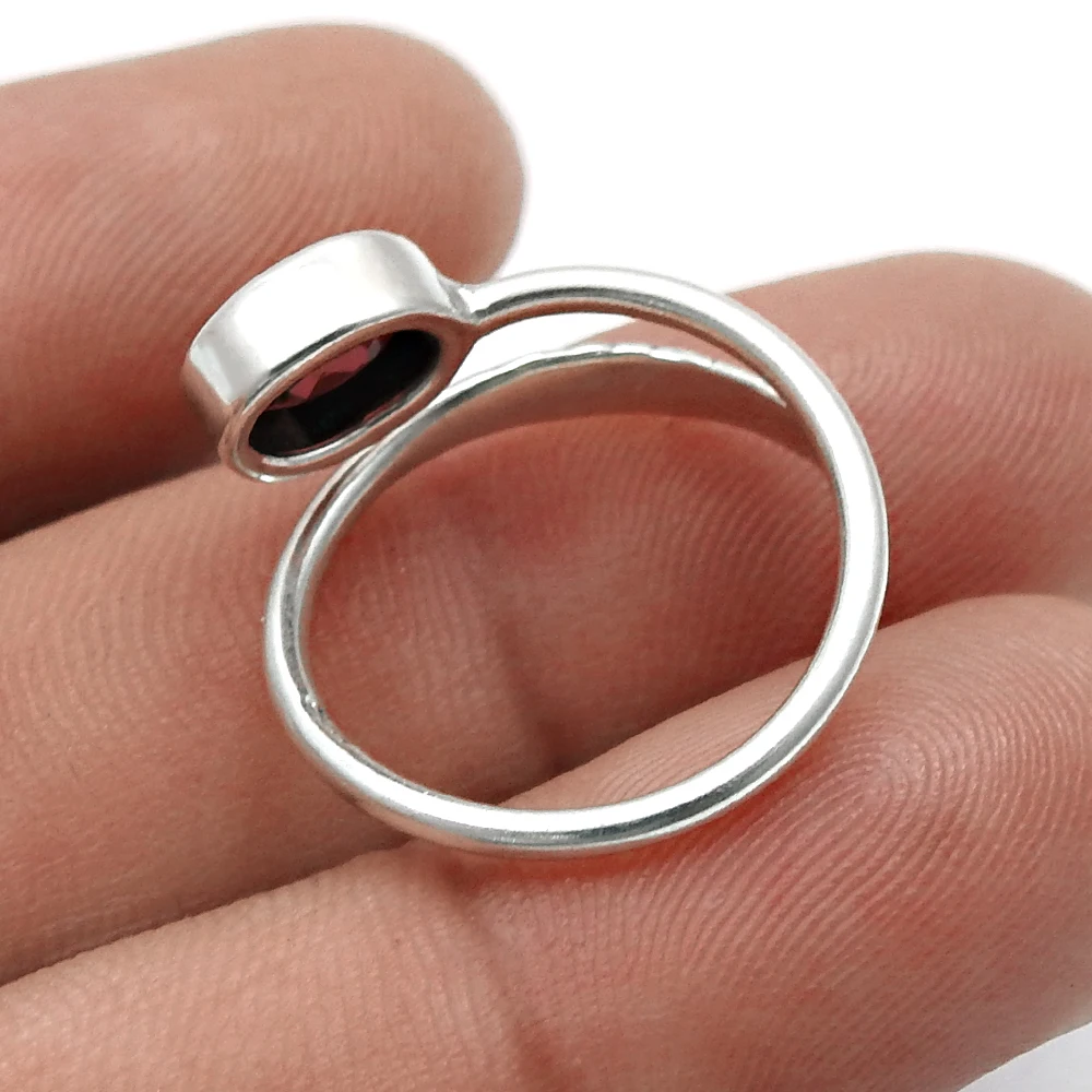 925 Sterling Silver Beautiful Natural Red Garnet Engagement Rings at Wholesale Shop Now at Factory Price Birthstone Jewelry OEM