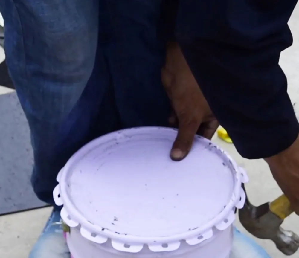 Excellent water resistance thin layer construction mastic tile adhesive