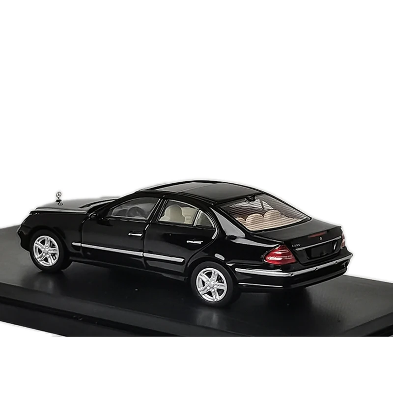 Zhengfeng 1/64 Glory  Model Diecast Alloy Model car Benz E280 AMG sport W211 for gift and collection limited to 799pcs