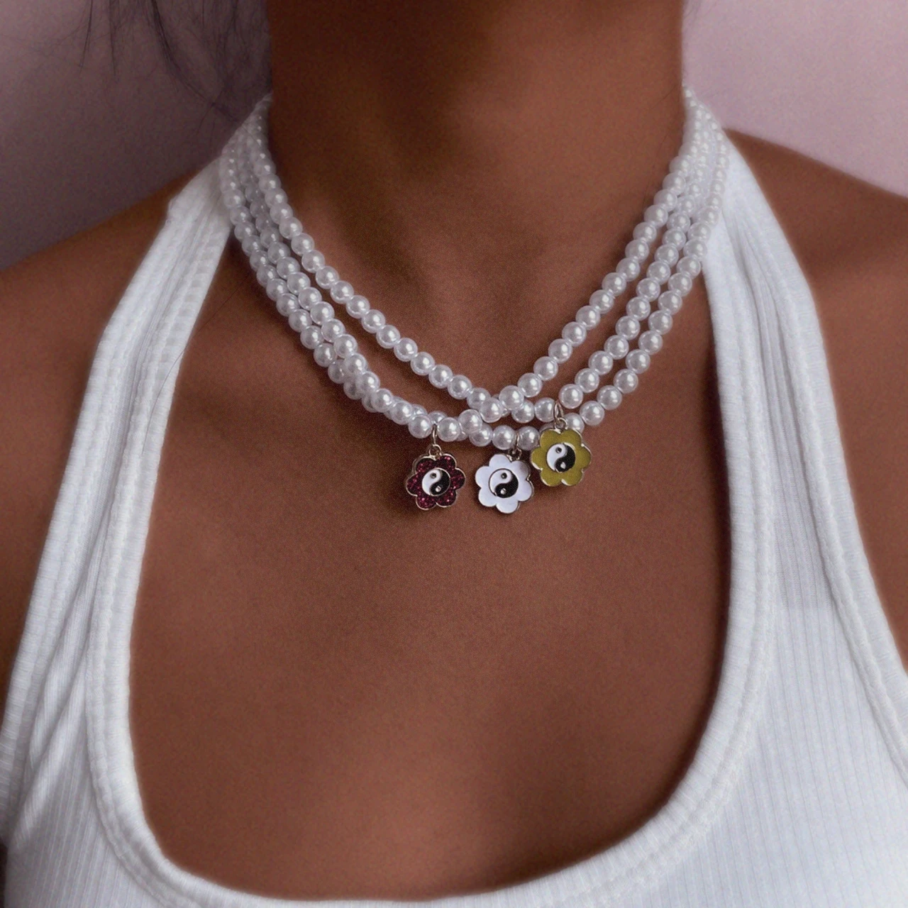 Trendy Simple Design Silver Pearl Choker Jewelry Yin Yang Beaded Pendant Necklace For Women Exquisite Gift