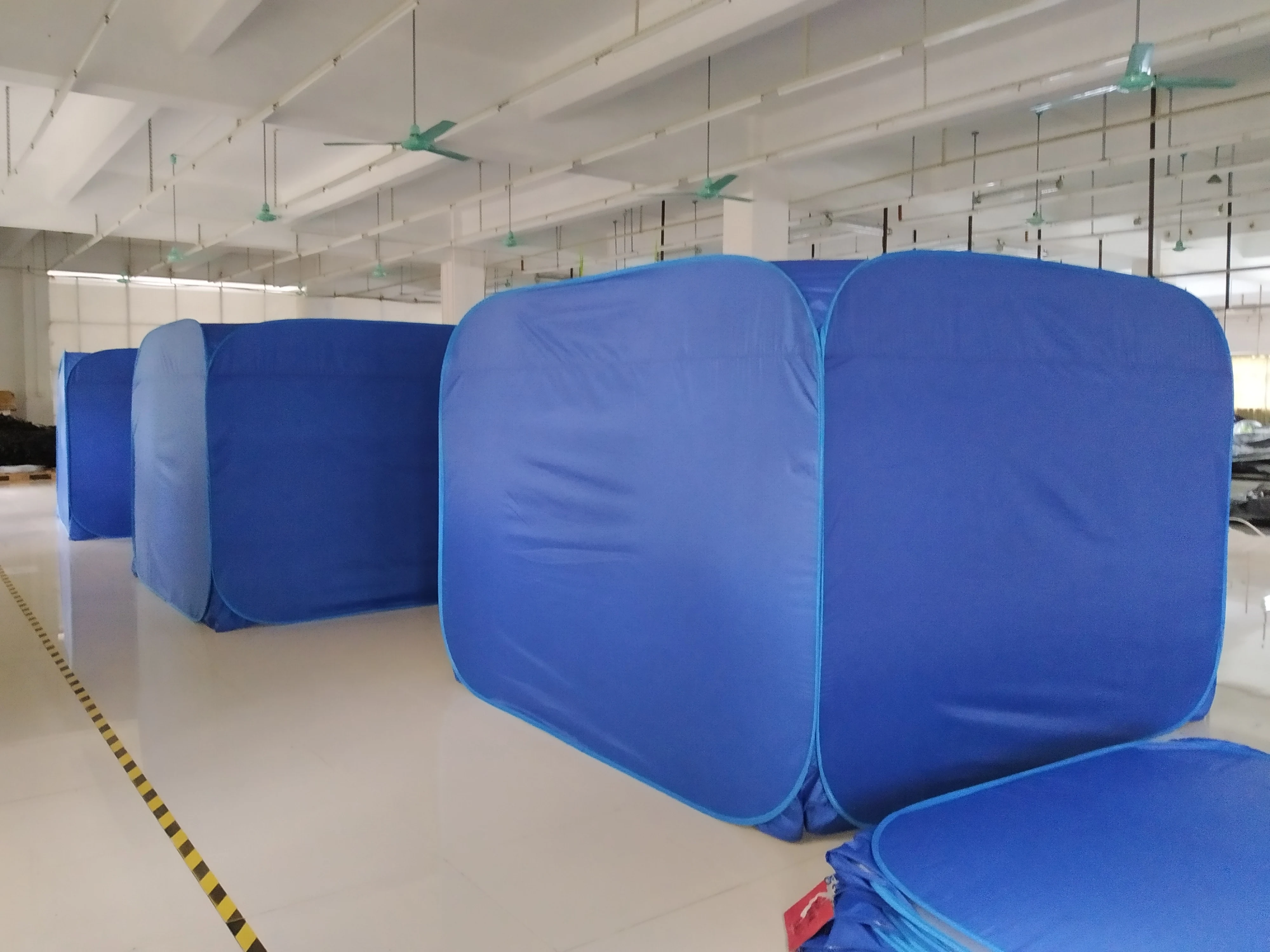 WZFQ модульный внутренний укрытие для аварийной эвакуации с поролоновой прокладкой переносная Выдвижная кубическая карантинная палатка беженцев