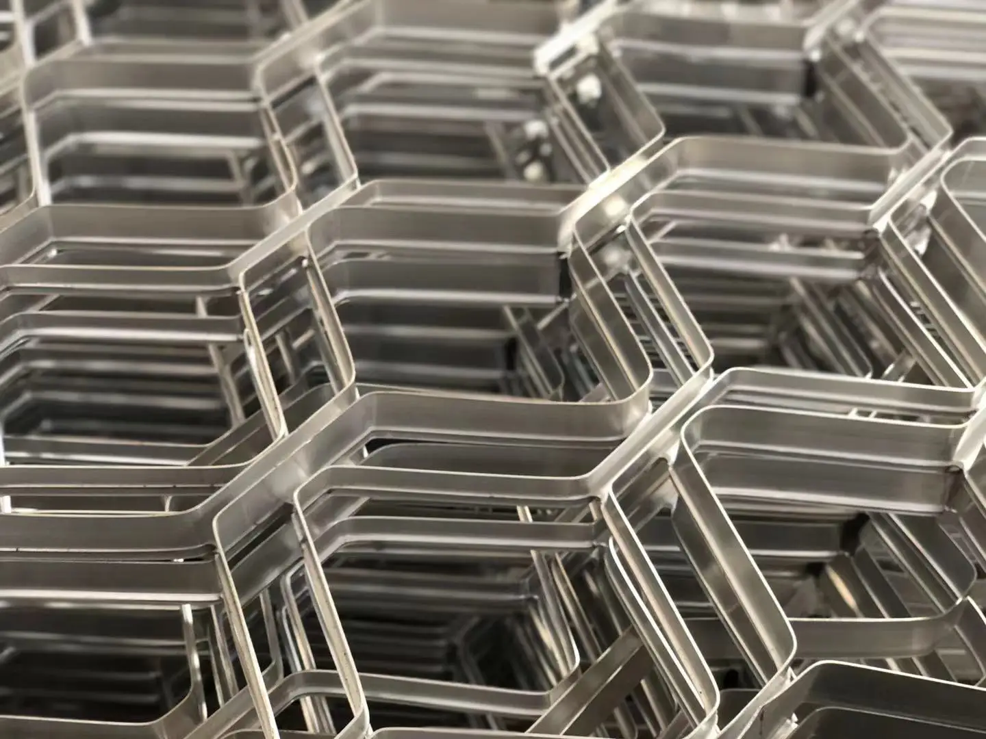 2022 Hot sale high quality Broad-brimmed window screen decorative aluminum wire mesh