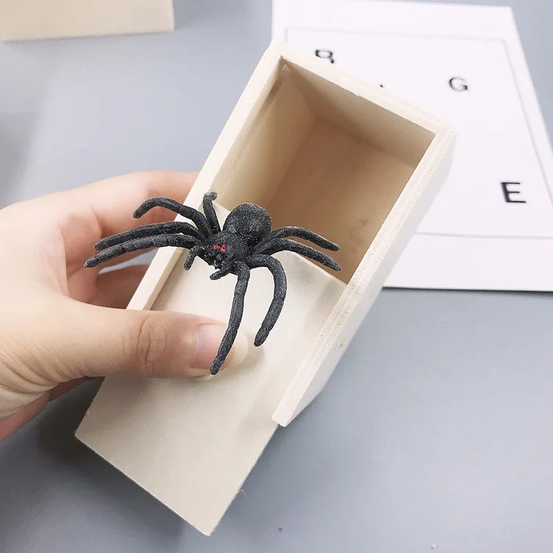 Wooden Prank Trick Practical Joke Home Office Scare Toy  wooden spider box prank kids favor funny toys Joke surprise toys