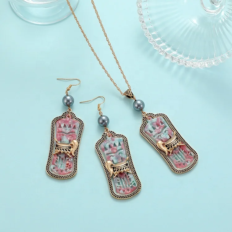  Personalized Gold Plated Jewelry Fashion Charm Alien Hawaiian Acrylic Necklace Earrings For