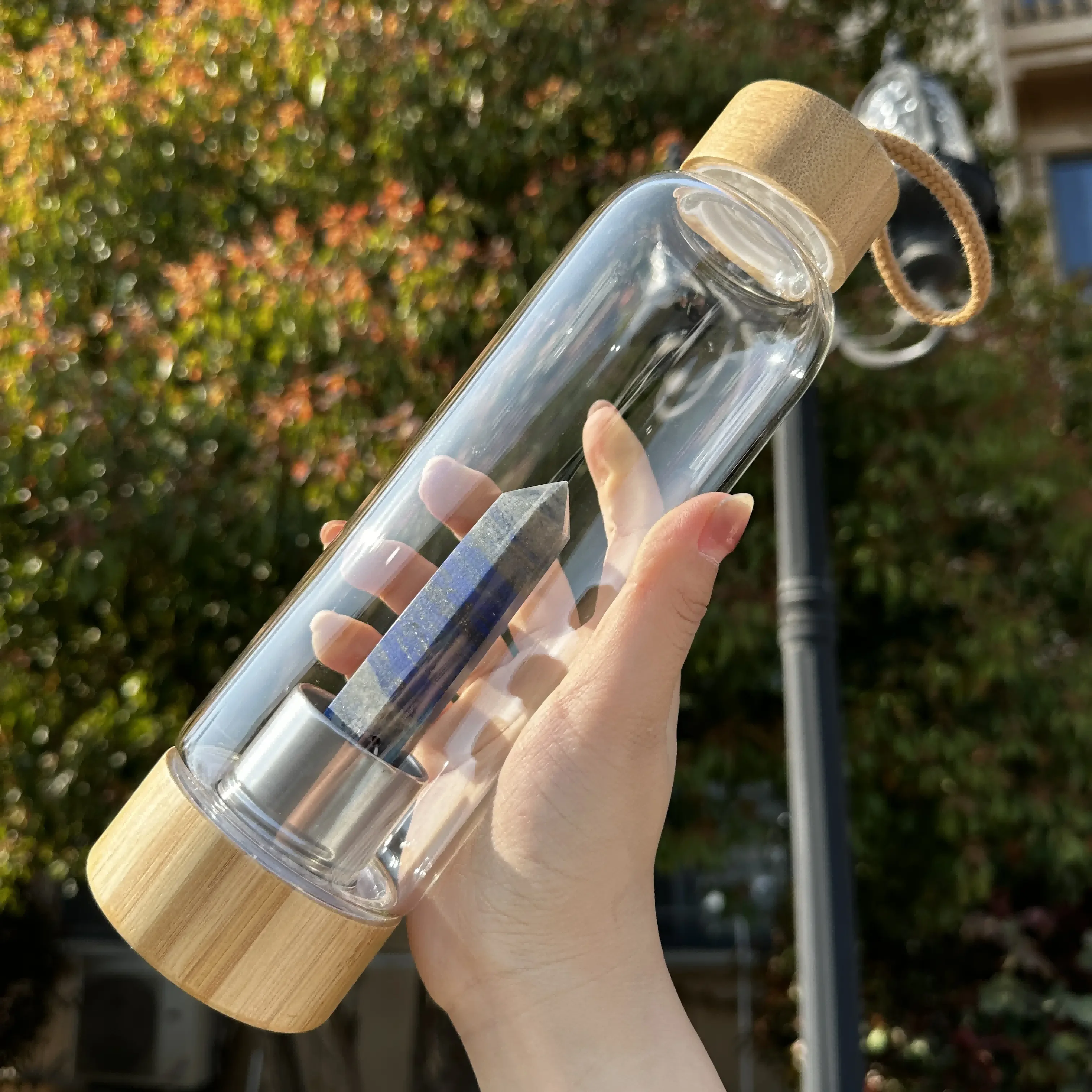 Оптовая продажа изготовленная на заказ бамбуковая крышка 16 унций бутылка с натуральным хрустальным энергетическим стеклом водой из боросиликатного стекла коробкой и крышкой